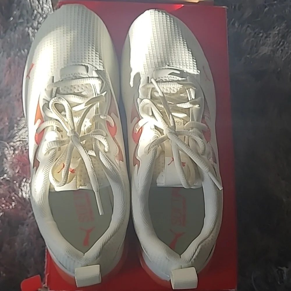 Puma Sneakers - Picture 1 of 5